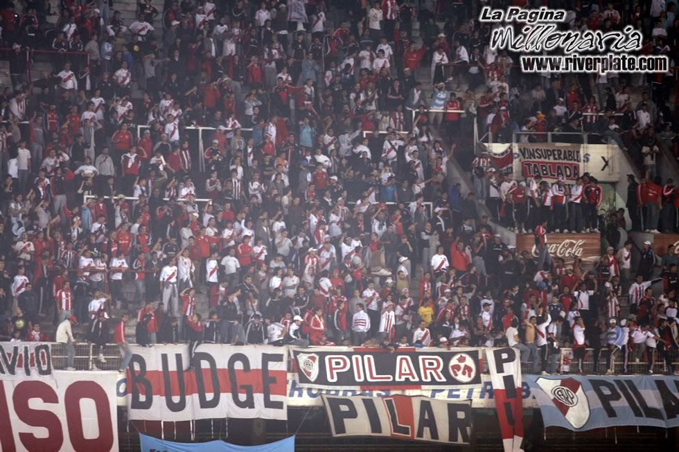 River Plate vs Universidad San Martín de Porres (LIB 2008) 4